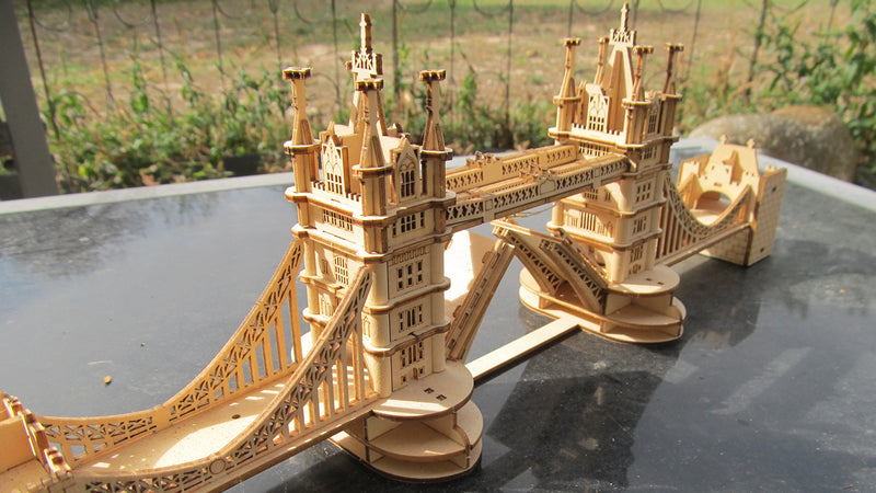 Erlebnis-blog: Monique baut die Tower Bridge