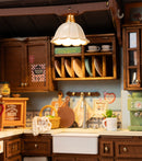 Detail der Küchenschränke der Robotime Baking Kitchen