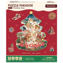 Vorderseite der Verpackung der Robotime Christmas Town, Weihnachtsbaum-Puzzle mit ungewöhnlichen Teilen, die ein Dorf in weihnachtlicher Atmosphäre darstellen
