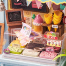 Verschiedene Eissorten sind am Robotime Gelato Stall erhältlich
