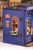 Produktfoto von der Seite des Robotime Leisure Time Tea Room