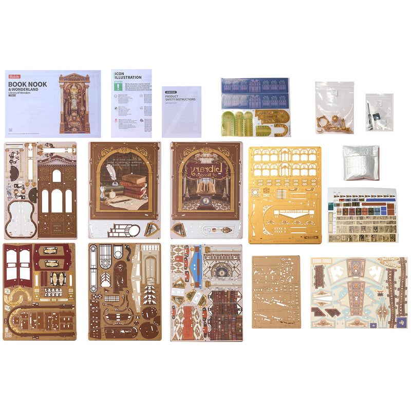 Inhalt der Verpackung des Robotime Library of Wonders, Book Nook Holzbausatz einer altmodischen, luxuriösen Bibliothek