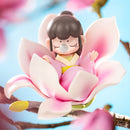 Magnolia Variante der Robotime Nanci Flower Stories Blind Box Serie