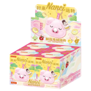 Display mit vier Verpackungen aus der Robotime Plush Pendant Nanci Stress-Relief Blind Box Serie