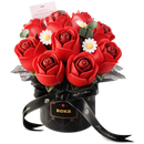 Produktfoto der Robotime Red Rose Bouquet, Kunststoff-Bausatz für einen Strauß roter Rosen und weißer Gänseblümchen in einer schwarzen Vase mit schwarzem Band darum