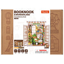 Vorderseite der Verpackung der Robotime Secret Bloomy Nook, Bausatz für eine niedrige Book Nook voller Pflanzen und Bücher, mit aufklappbaren Türen