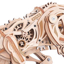 Der Torso mit dem Mechanismus des Robotime Velociraptor