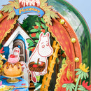 Moomintroll mit einem Apfelkorb bei der Rolife Snorkmaiden’s Garden Party